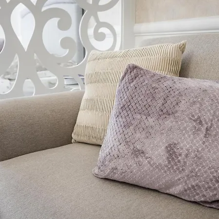 Katica Szallas Apartment *