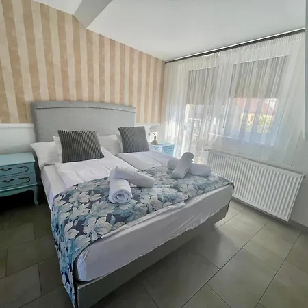 Appartement Katica Szallas Balatonkenese